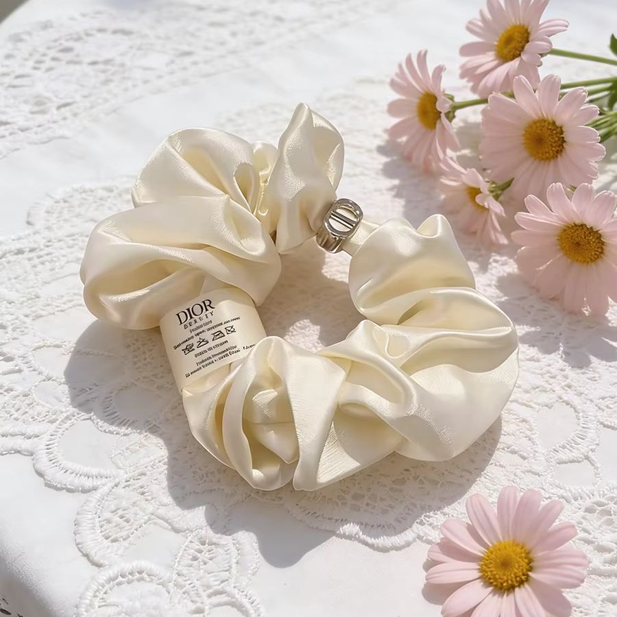 Beauty Makeup Dior - Christian Dior Luxurious Satin Silk Cosmetic