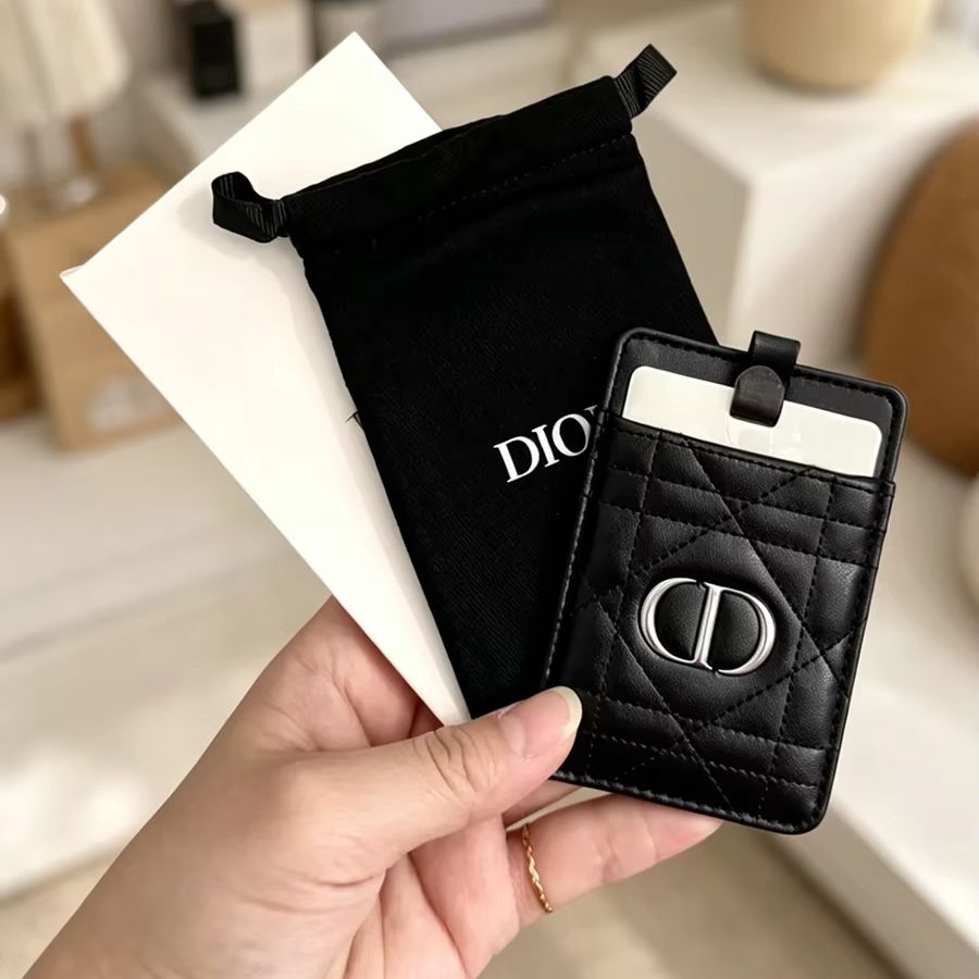 Dior Dior’s Bag Multi-function - Beauty Makeup Dior บทวิจารณ์และราคา