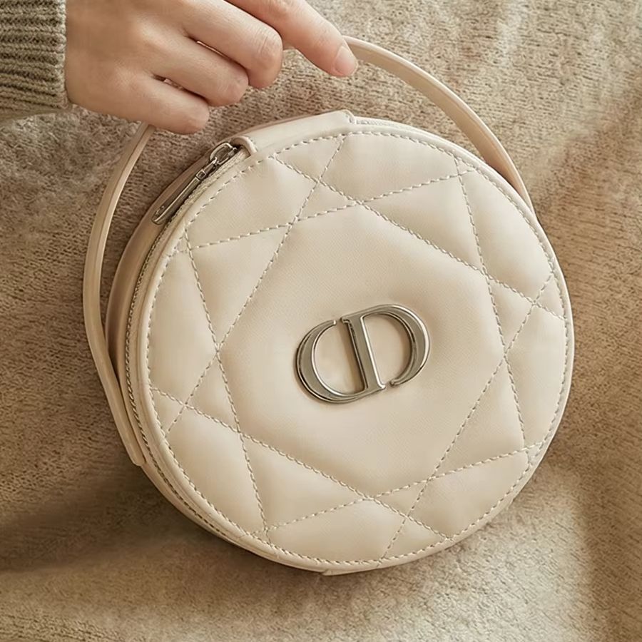 Christian Dior Dior’s Bag Luxu - Beauty Makeup Dior บทวิจารณ์และราคา
