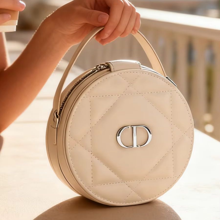 Christian Dior Dior’s Bag Luxu - Beauty Makeup Dior บทวิจารณ์และราคา